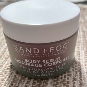 Sand + Fog Marshmallow Skies Body Scrub - White